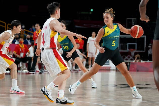 OLY21 BASKETBALL WOMENS AUST CHINA, Leilana Mitchell of Australia during the Women s Preliminaries Group C Basketball match between China and Australia at the Saitama Super Arena during the Tokyo Olympic Games, Olympische Spiele, Olympia, OS in Tokyo, Japan Friday, July 30, 2021. ( NO ARCHIVING, EDITORIAL USE ONLY, NO USE IN BOOKS WITHOUT CONSENT TOKYO JAPAN  Copyright: xJOExGIDDENSx 20210731001562146576