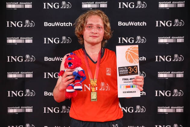 3×3 German Championship 2021, 30 07 2021 Hannover Splash win the title with, Denzel Adjepongakosah Agyeman Hannover Splash U18 , Sidi Linus Beikame Hannover Splash U18 , Fabian Giessmann Hannover Splash U18 , Tebbe Carlos Sikko Moeller Hannover Splash U18 3×3 German Championship 2021 30 07 2021 in Düsseldorf, Germany. Copyright: xBEAUTIFULxSPORTS KennyxBeelex