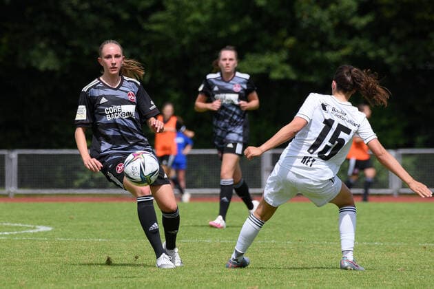 Nadja Burkard 1 FC Nuernberg 22 vs Marion Rey FC Basel 1893 15 GER , 1 FC Nuernberg GER vs FC Basel 1893 SUI , Football , Women , Test Match , Season 2021 2022 , 31 07 2021 DFL regulations prohibit any use of photographs as image sequences and or quasi video GER , 1 FC Nuernberg vs FC Basel 1893 , Women Football , Test Match , Season 2021 2022 , 31 07 2021 Boeblingen Copyright: xEibner-Pressefotox EP_TBR