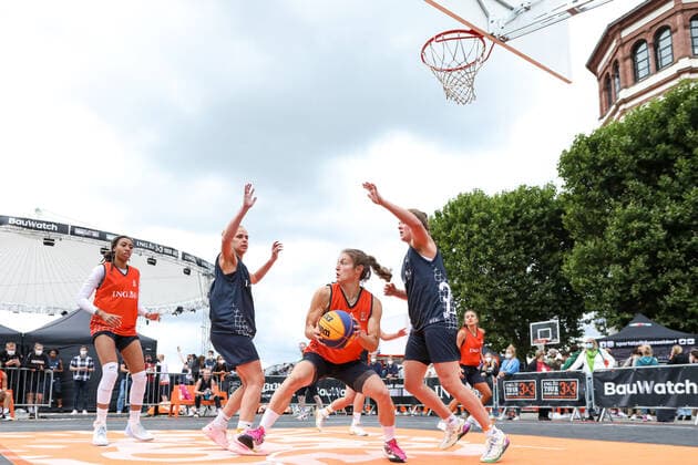 3×3 German Championship 2021, 31 07 2021 scenes at the match of the Duesseldorf teams orange jerseys on the Burgplatz 3×3 German Championship 2021 31 07 2021 in Duesseldorf Copyright: xBEAUTIFULxSPORTS KennyxBeelex
