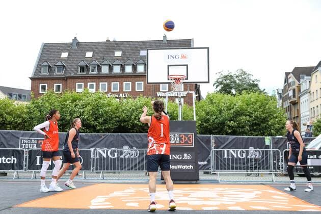 3×3 German Championship 2021, 31 07 2021 scenes at the match of the Duesseldorf teams orange jerseys on the Burgplatz 3×3 German Championship 2021 31 07 2021 in Duesseldorf Copyright: xBEAUTIFULxSPORTS KennyxBeelex