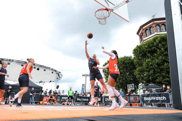 3×3 German Championship 2021, 31 07 2021 scenes at the match of the Duesseldorf teams orange jerseys on the Burgplatz 3×3 German Championship 2021 31 07 2021 in Duesseldorf Copyright: xBEAUTIFULxSPORTS KennyxBeelex