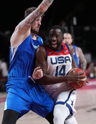 (210731) -- SAITAMA, July 31, 2021 -- Green Draymond (R) of the United States competes during men s basketball preliminary match between the United States and Czech Republic at Tokyo 2020 Olympic Games, Olympische Spiele, Olympia, OS in Saitama, Japan, July 31, 2021. ) (TOKYO2020)JAPAN-SAITAMA-OLY-BASKETBALL-MEN-PRELIMINARY MengxYongmin 