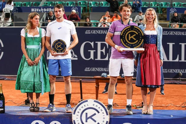 TENNIS - ATP, Tennis Herren Generali Open 2021 KITZBUEHEL,AUSTRIA,31.JUL.21 - TENNIS - ATP World Tour, Generali Open. Image shows Pedro Martinez (ESP), Casper Ruud (NOR) and their girlfriends. Keywords: trophy.  GEPAxpictures xPatrickxSteiner