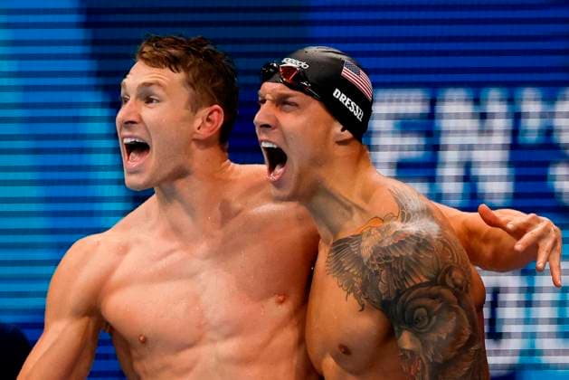 USA s Caeleb Dressel (R) celebrates with his teammates after winning the gold medal in the men s 4x100m medley relays swimming amid the 2020 Olympic Games, Olympische Spiele, Olympia, OS at the Aquatic Center of Tokyo, Japan, 01 August 2021. 2020 Olympic Games - Swimming !ACHTUNG: NUR REDAKTIONELLE NUTZUNG!  Copyright: xFernandoxBizerrax EVE5600 20210801-ca9767815787666939fe6845ce5875537d3cf27c