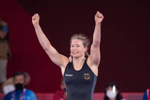 Bilder des Jahres 2021, Sport 08. August Tokio 2020 im Jahr 2021, Rückblick: Olympische Highlights Sport Themen der Woche KW30 ROTTER FOCKEN Aline (GER), Wrestling women s freestyle 76 kg semifinal August 01, 2021: Tokyo 2020 Olympic Games, Olympische Spiele, Olympia, OS at Makuhari Messe in Tokyo, Japan. Noxthirdxpartyxsales  (166109990)
