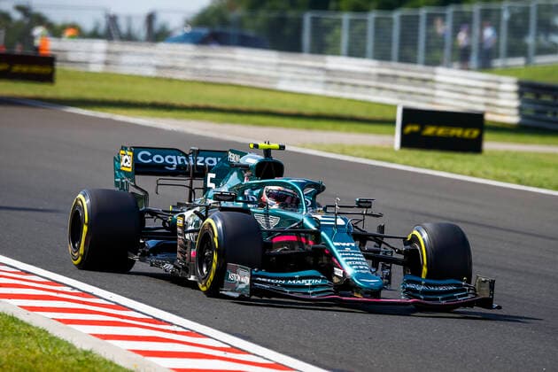 05 VETTEL Sebastian (ger), Aston Martin F1 AMR21, action during the Formula 1 Magyar Nagydij 2021, Hungarian Grand Prix, 11th round of the 2021 FIA Formula One World Championship, WM, Weltmeisterschaft from July 30 to August 1, 2021 on the Hungaroring, in Mogyorod, near Budapest, Hungary - FORMULE 1 : Grand Prix de Hongrie - Course - 01 08 2021 DPPI PANORAMIC _B3_5295