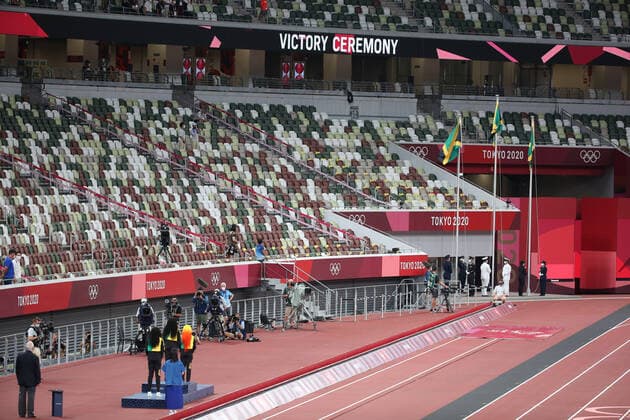 August 1, 2021, Tokyo, Tokyo, Japan: Victory Ceremony of the Women s 100m with Gold Medal Elaine THOMPSON-HERAH of Jamaica, Shelly-Ann FRASER-PRYCE of Jamaica second and Shericka JACKSON of Jamaica third at the Olympic Stadium on August 1st 2021 in Tokyo, Japan Tokyo Japan - ZUMAc179 20210801_zep_c179_125 Copyright: xMickaelxChavetx