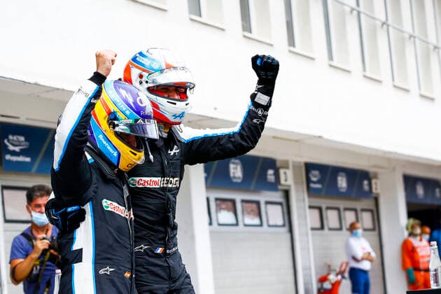 OCON Esteban (fra), Alpine F1 A521, portrait celebrates his win ALONSO Fernando (spa), Alpine F1 A521, portrait during the Formula 1 Magyar Nagydij 2021, Hungarian Grand Prix, 11th round of the 2021 FIA Formula One World Championship, WM, Weltmeisterschaft from July 30 to August 1, 2021 on the Hungaroring, in Mogyorod, near Budapest, Hungary - FORMULE 1 : Grand Prix de Hongrie - Course - 01 08 2021 DPPI PANORAMIC _B3_5968