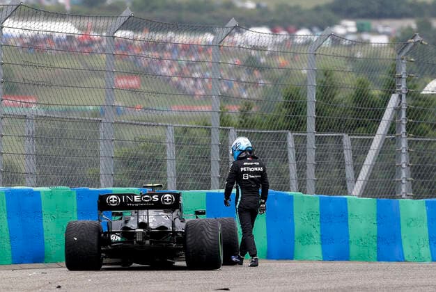 Start, 77 Valtteri Bottas FIN, Mercedes AMG Petronas F1 Team , F1 Grand Prix of Hungary at Hungaroring on August 1, 2021 in Budapest, Hungary Photo by HOCH ZWEI Budapest Hungary