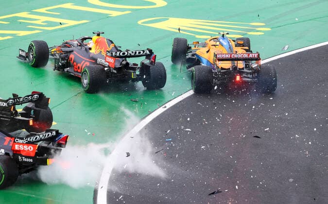 Start, 33 Max Verstappen NED, Red Bull Racing , 4 Lando Norris GBR, McLaren F1 Team , F1 Grand Prix of Hungary at Hungaroring on August 1, 2021 in Budapest, Hungary Photo by HOCH ZWEI Budapest Hungary