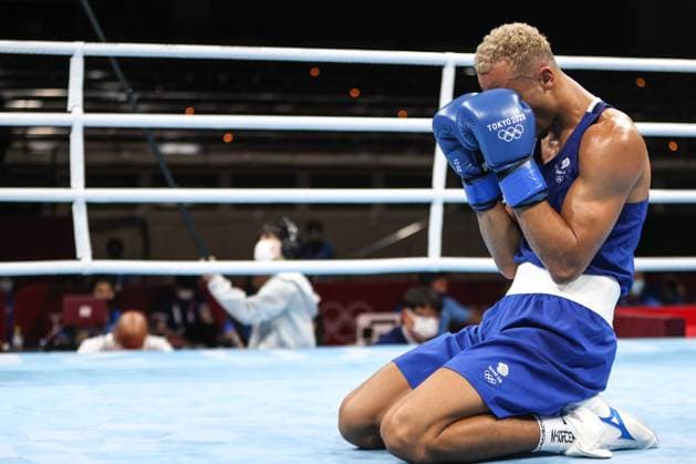 Tokio 2020 im Jahr 2021, Rückblick: Olympische Highlights Sport Bilder des Tages (210801) -- TOKYO, Aug. 1, 2021 -- Benjamin Whittaker of Great Britain celebrates after during the men s light heavy(75-81kg) semifinal match of boxing at the Tokyo 2020 Olympic Games, Olympische Spiele, Olympia, OS in Tokyo, Japan, Aug. 1, 2021. ) (TOKYO2020)JAPAN-TOKYO-OLY-BOXING-MEN S LIGHT HEAVY OuxDongqu 