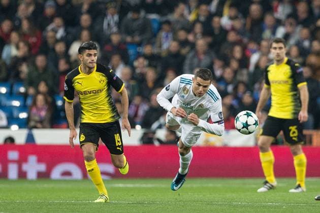 Mandatory Credit: Photo by Ruben Albarran Shutterstock (9262766t) Santiago Bernabeu Stadium. Madrid. Spain. December 6 2017. Cristiano Ronaldo of Real Madrid during the match of Champions League between Real Madrid and Borussia Dortmund Real Madrid v Borussia Dortmund, UEFA Champions League Group H, Football, Santiago Bernabeu Stadium, Madrid, Spain - 06 Dec 2017 Real Madrid v Borussia Dortmund, UEFA Champions League Group H, Football, Santiago Bernabeu Stadium, Madrid, Spain - 06 Dec 2017  Copyright: xRubenxAlbarran Shutterstockx 9262766t