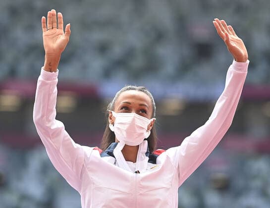 (210802) -- TOKYO, Aug. 2, 2021 -- Ana Peleteiro of Spain reacts during the awarding ceremony of the Women s Triple Jump at the Tokyo 2020 Olympic Games, Olympische Spiele, Olympia, OS in Tokyo, Japan, Aug. 2, 2021. ) (TOKYO2020)JAPAN-TOKYO-OLY-ATHLETICS-WOMEN S TRIPLE JUMP-AWARDING CEREMONY JiaxYuchen 