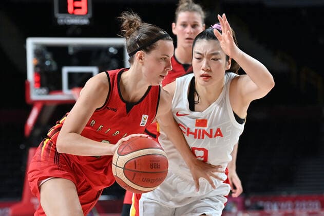 Belgian Cats Antonia Tonia Delaere and China s Meng Li fight for the ball during a basketball game between Belgium s Belgian Cats and China, in the women s preliminary round group C, fourth and last game, on the day 11 of the Tokyo 2020 Olympic Games, Olympische Spiele, Olympia, OS in Tokyo, Japan on Monday 02 August 2021. The postponed 2020 Summer Olympics are taking place from 23 July to 8 August 2021. DIRKxWAEM  x3053443x