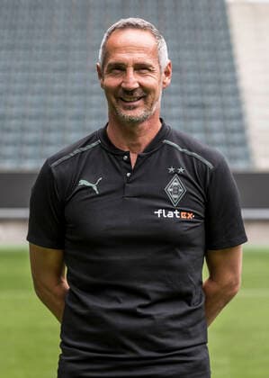 Adi Hütter, VfL Borussia Mönchengladbach 1 BL, portrait date 2021 2022