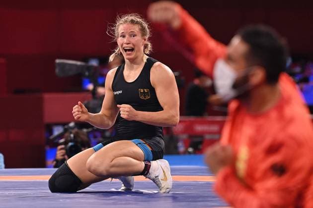 Aline Rotter Focken GER ,final cheer,winner,Olympic champion,jubilation,joy,enthusiasm,wrestling,wrestling women 76 kg on 02 08 2021, Summer Olympics 2020, from 23 07 08 2021 in Tokyo Japan