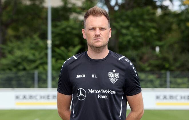 31 07 21 U17 VfB Stuttgart photo session season 2021 2022 Germany, Stuttgart, 31 07 2019, football, B Juniors, Bundesliga Südwest, season 2021 2021, U17 VfB Stuttgart photo session coach Markus Fiedler.