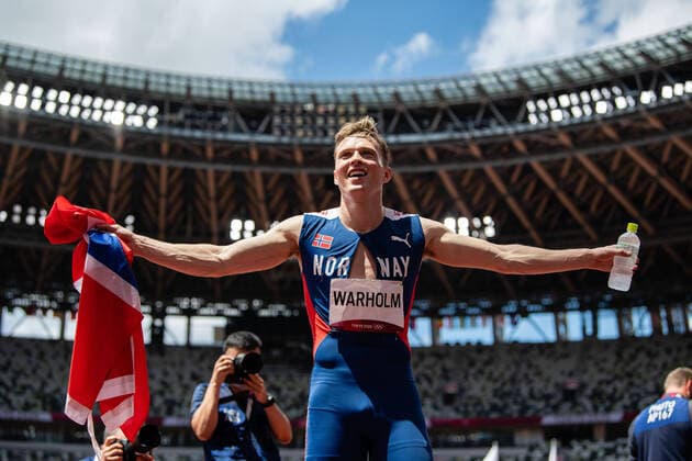 Bilder des Jahres 2021, Sport 08. August Sport Themen der Woche KW31 Sport Bilder des Tages 210803 Karsten Warholm of Norway celebrates after running on a new world record in men s 400 meter hurdle final during day 11 of the Tokyo 2020 Olympic Games, Olympische Spiele, Olympia, OS on August 3, 2021 in Tokyo. Photo: Vegard Wivestad Grott BILDBYRAN kod VG JM0185 bbeng friidrott athletics friidrett olympic games olympics os ol olympiska spel olympiske leker tokyo2020 tokyo 2020 tokyo-os tokyo-ol norge norway *** 210803 Karsten Warholm of Norway celebrates after running on a new world record in men s 400 meter hurdle final during day 11 of the Tokyo 2020 Olympic Games on August 3, 2021 in Tokyo Photo Vegard Wivestad Grott BILDBYRAN kod VG JM0185 bbeng athletics athletics athletics olympic games olympics os ol olympic games olympic games tokyo2020 tokyo 2020 tokyo os tokyo ol norway norway,  Copyright: VEGARDxWIVESTADxGRoTT BB210803VG072