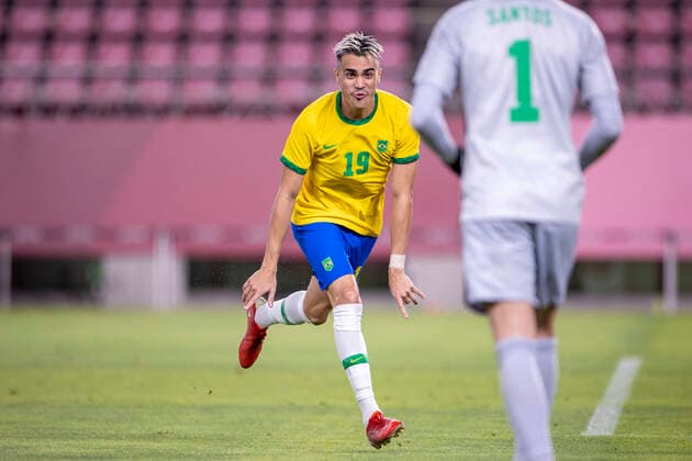 Tokyo 2020 Olympiad Tokyo TÓQUIO, TO - 03.08.2021: TOKYO 2020 OLYMPIAD TOKYO - Reinier do Brasil celebrates taking a decisive penalty during the Mexico-Brazil soccer game at the Tokyo 2020 Olympic Games, Olympische Spiele, Olympia, OS held in 2021, the game held at the Kashima Stadium, Japan. Brazil won 4-1 in penalties (Photo: Richard Callis Fotoarena) x2101919x  RichardxCallis