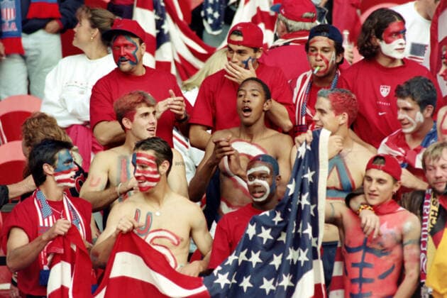 15.06.98 Deutschland - USA Frankreich, Paris, 15.06.1998, Fussball, FIFA WM 1998 in Frankreich, DFB Deutschland - USA (2:0): USA Fans. *** 15 06 98 Germany USA France, Paris, 15 06 1998, Football, FIFA World Cup 1998 in France, DFB Germany USA 2 0 USA Fans
