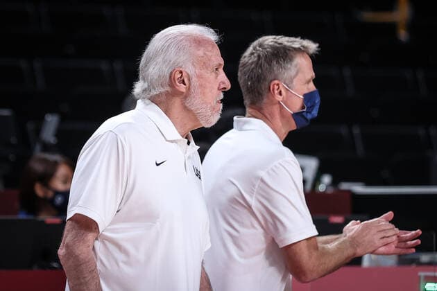 (210803) -- SAITAMA, Aug. 3, 2021 -- Gregg Popovich (L), head coach of the United States reacts during the men s basketball quarterfinal match between Spain and the United States at Tokyo 2020 Olympic Games, Olympische Spiele, Olympia, OS in Saitama, Japan, Aug. 3, 2021. ) (TOKYO2020)JAPAN-SAITAMA-OLY-BASKETBALL-MEN S QUARTERFINAL-ESP VS USA PanxYulong 