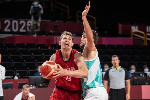 Moritz WAGNER GER, l vs Mike TOBEY SLO , action, game scene basketball Solwenien SLO Germany GER 94 70, on 03 08 2021 Summer Olympics 2020, from 23 07 08 2021 in Tokyo Japan
