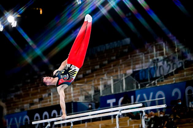 Bilder des Jahres 2021, Sport 08. August Lukas Dauser (Ger) - Finale Barres Paralleles Hommes GYMNASTIQUE : Jeux Olympiques - Tokyo 2020 - 03 08 2021 JBAutissier Panoramic 