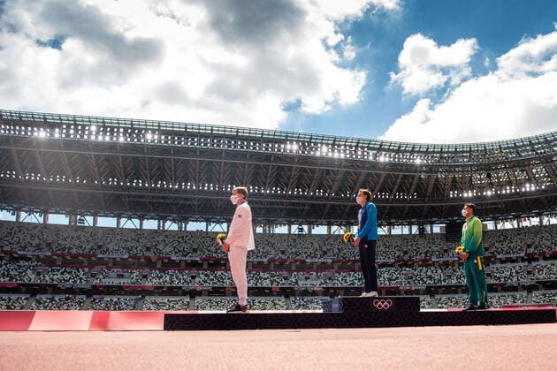 210804 Christopher Nilsen of USA, Armand Duplantis of Sweden and Thiago Braz of Brasil at the medal ceremony after men s pole vault final during day 12 of the Tokyo 2020 Olympic Games on August 4, 2021 in Tokyo Photo Vegard Wivestad Grott BILDBYRAN kod VG VG0149 bbeng athletics athletics athletics olympic games olympics os ol olympic games olympic games tokyo2020 tokyo 2020 tokyo os tokyo ol sweden sweden usa brazil,  Copyright: VEGARDxWIVESTADxGRoTT BB210804VG021