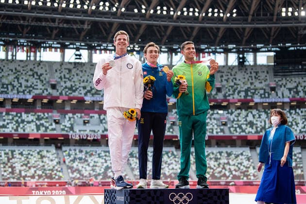 210804 Christopher Nilsen of USA, Armand Duplantis of Sweden and Thiago Braz of Brasil at the medal ceremony after men s pole vault final during day 12 of the Tokyo 2020 Olympic Games on August 4, 2021 in Tokyo Photo Vegard Wivestad Grott BILDBYRAN kod VG VG0149 bbeng athletics athletics athletics olympic games olympics os ol olympic games olympic games tokyo2020 tokyo 2020 tokyo os tokyo ol sweden sweden olympics gold olympics gold,  Copyright: VEGARDxWIVESTADxGRoTT BB210804VG038