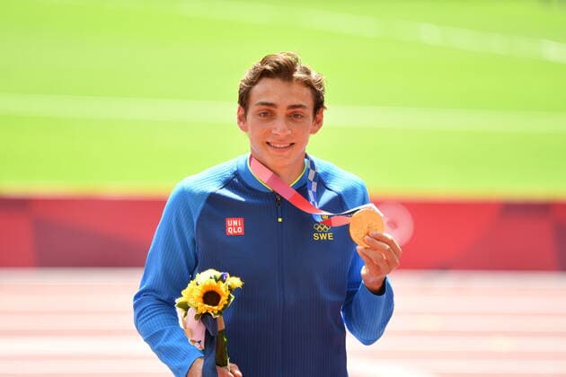 Tokyo 2020 in 2021, athletics, pole vault, men, award ceremony