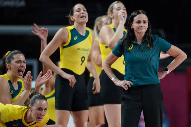 OLY21 BASKETBALL WOMENS AUST USA, Opals coach Sandy Brondello reacts during the Women s Quarterfinal Basketball match between Australia and the USA at the Saitama Super Arena during the Tokyo Olympic Games, Olympische Spiele, Olympia, OS in Tokyo, Japan Wednesday, August 4, 2021. ( NO ARCHIVING, EDITORIAL USE ONLY, NO USE IN BOOKS WITHOUT CONSENT TOKYO JAPAN  Copyright: xJOExGIDDENSx 20210804001563966765