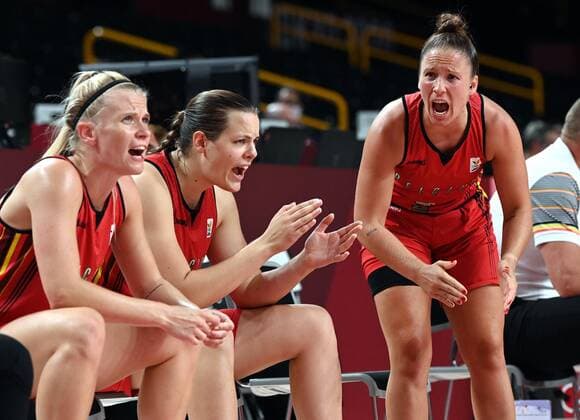 Belgian Julie Vanloo and Belgian Marjorie Carpreaux react during a basketball game between Belgium s Belgian Cats and Japan, in the women s quarter finals, on day 13 of the Tokyo 2020 Olympic Games, Olympische Spiele, Olympia, OS in Tokyo, Japan on Wednesday 04 August 2021. The postponed 2020 Summer Olympics are taking place from 23 July to 8 August 2021. ROBxWALBERS  x3055327x