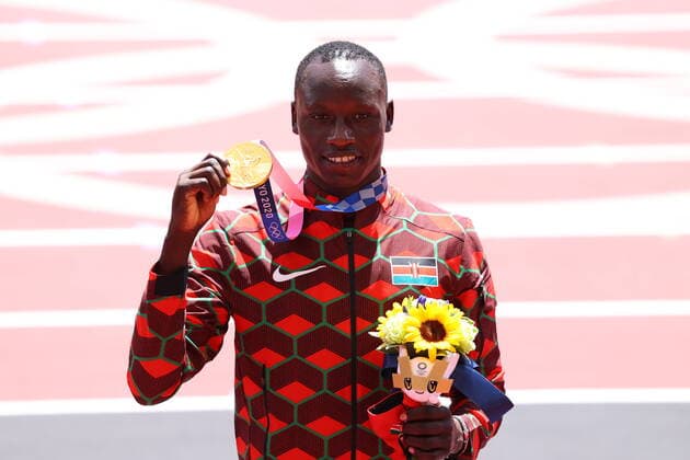Emmanuel Kipkurui Korir (KEN), AUGUST 5, 2021 - Athletics : Gold medalist Emmanuel Kipkurui Korir of Kenya poses during the Men s 800m Medal Ceremony during the Tokyo 2020 Olympic Games, Olympische Spiele, Olympia, OS at the National Stadium in Tokyo, Japan. Noxthirdxpartyxsales  (166463846)