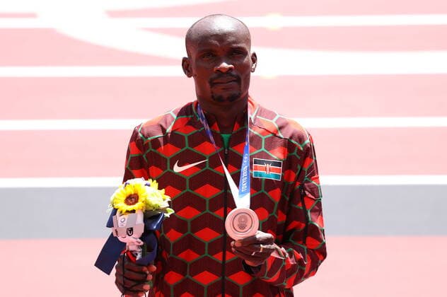 Ferguson Cheruiyot Rotich (KEN), AUGUST 5, 2021 - Athletics : Silver medalist Ferguson Cheruiyot Rotich of Kenya poses during the Men s 800m Medal Ceremony during the Tokyo 2020 Olympic Games, Olympische Spiele, Olympia, OS at the National Stadium in Tokyo, Japan. Noxthirdxpartyxsales  (166463848)