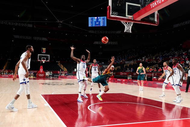 TOKYO, JAPAN - AUGUST 05: Patty Mills of Team Australia has a shot during the Men s Basketball Semifinal match between USA and Australia on Day 13 of the Tokyo 2020 Olympic Games, Olympische Spiele, Olympia, OS at Saitama Super Arena on August 05, 2021 in Tokyo, Japan. (Photo by Pete Dovgan Speed Media Icon Sportswire) OLYMPICS: AUG 05 Olympics Tokyo 2020 Icon2108050037