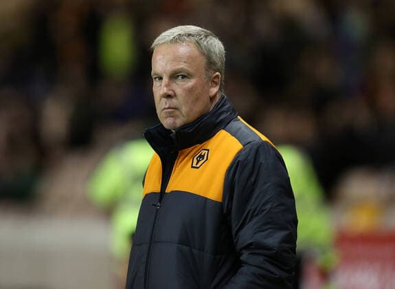 Fußball, Trainerhistorie Wolverhampton Wanderers von 1877 bis heute Mandatory Credit: Photo by Matt Bunn BPI Shutterstock (5287985ba) Wolverhampton Wanderers Manager Kenny Jackett during the Sky Bet Championship League match between Wolverhampton Wanderers and Brentford played at Molineux Stadium, Wolverhampton, on October 20th 2015 Sky Bet Championship 2015 16 Wolverhampton Wanderers v Brentford Molineux Stadium, Waterloo Rd, Wolverhampton, United Kingdom - 21 Oct 2015 EDITORIAL USE ONLY No use with unauthorised audio, video, data, fixture lists (outside the EU), club league logos or live services. Online in-match use limited to 45 images (+15 in extra time). No use to emulate moving images. No use in betting, games or single club league player publications services. Sky Bet Championship 2015 16 Wolverhampton Wanderers v Brentford Molineux Stadium, Waterloo Rd, Wolverhampton, United Kingdom - 21 Oct 2015 EDITORIAL USE ONLY No use with unauthorised audio, video, data, fixture lists (outside the EU), club league logos or live services. Online in-match use limited to 45 images (+15 in extra time). No use to emulate moving images. No use in betting, games or Copyright: xMattxBunn BPI Shutterstockx 5287985ba