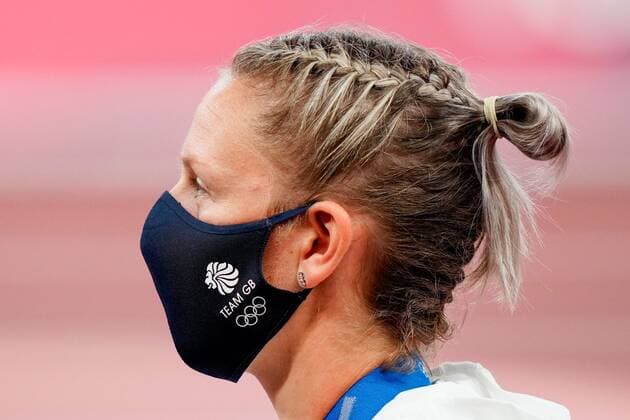 Tokio 2020 im Jahr 2021, Leichtathletik, Stabhochsprung, Damen, Siegerehrung Mandatory Credit: Photo by Dave Shopland Shutterstock (12249250a) Holly Bradshaw (GBR) with her Bronze Medal - Women s Pole Vault Final Athletics, Olympic Stadium, Tokyo Olympic Games, Olympische Spiele, Olympia, OS 2020, Japan - 06 Aug 2021 Athletics, Olympic Stadium, Tokyo Olympic Games 2020, Japan - 06 Aug 2021  Copyright: xDavexShopland Shutterstockx 12249250a