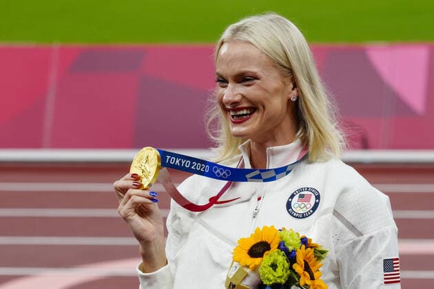 Tokyo 2020 in 2021, athletics, pole vault, women, award ceremony