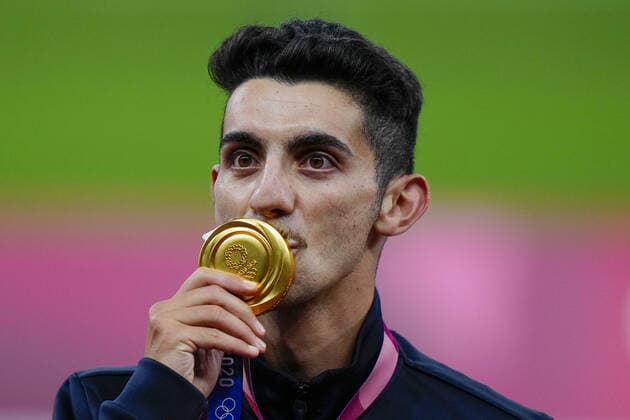 Mandatory Credit: Photo by Dave Shopland Shutterstock (12249250t) Massimo Stano (ITA) with his Gold Medal - Men s 20km Race Walk Final Athletics, Olympic Stadium, Tokyo Olympic Games, Olympische Spiele, Olympia, OS 2020, Japan - 06 Aug 2021 Athletics, Olympic Stadium, Tokyo Olympic Games 2020, Japan - 06 Aug 2021  Copyright: xDavexShopland Shutterstockx 12249250t