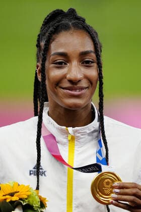 Mandatory Credit: Photo by Dave Shopland Shutterstock (12249250ag) Noor Vidts (BEL) with her Gold Medal - Heptathlon Athletics, Olympic Stadium, Tokyo Olympic Games, Olympische Spiele, Olympia, OS 2020, Japan - 06 Aug 2021 Athletics, Olympic Stadium, Tokyo Olympic Games 2020, Japan - 06 Aug 2021  Copyright: xDavexShopland Shutterstockx 12249250ag