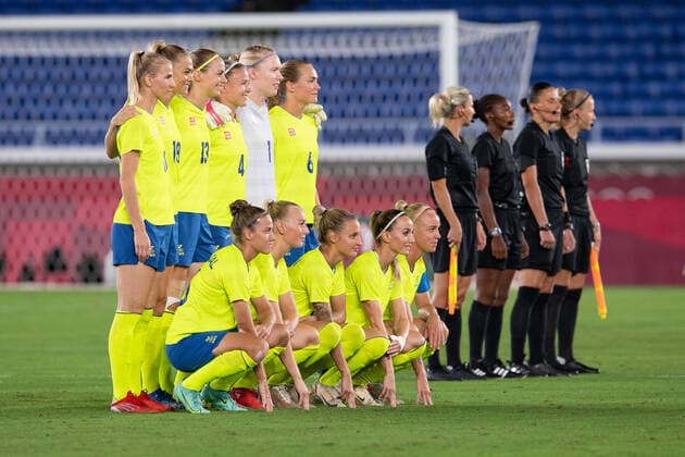 210806 The starting eleven of Sweden in the womens football final during day 14 of the Tokyo 2020 Olympic Games on August 6, 2021 in Tokyo Photo Carl Sandin BILDBYRAN kod CS DS0190 fotboll football soccer fotball olympic games olympics os ol olympiska spel olympiske leker tokyo2020 tokyo 2020 tokyo os tokyo ol bbeng sweden sweden canada canada final,  Copyright: CARLxSANDIN BB210806CS011