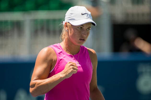 August 05, 2021: Yulia Putintseva (KAZ) defeated Ajla Tomljanovic (AUS) 36 75 63 in the second round of the Mubadala Silicon Valley Classic at San Jose State University in San Jose, California. TennisClix CSM San Jose USA - ZUMAc04_ 20210805_zaf_c04_495 Copyright: xMalxTaamx