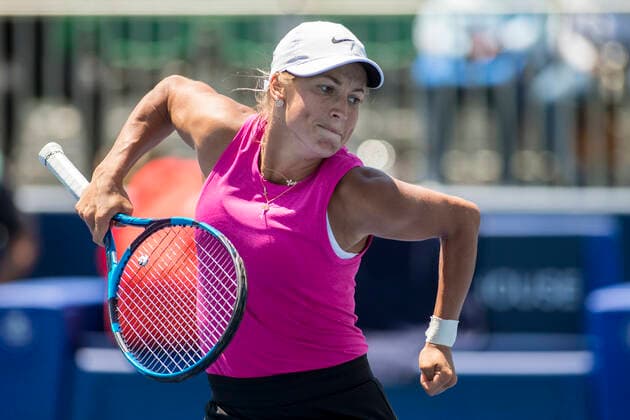August 05, 2021: Yulia Putintseva (KAZ) defeated Ajla Tomljanovic (AUS) 36 75 63 in the second round of the Mubadala Silicon Valley Classic at San Jose State University in San Jose, California. TennisClix CSM San Jose USA - ZUMAc04_ 20210805_zaf_c04_496 Copyright: xMalxTaamx