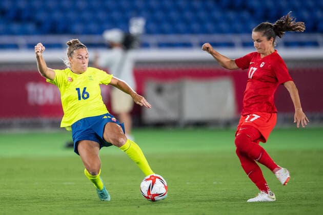 210806 Filippa Angeldahl of Sweden and Jessie Fleming of Canada in the womens football final during day 14 of the Tokyo 2020 Olympic Games on August 6, 2021 in Tokyo Photo Daniel Stiller BILDBYRAN kod DS DS0190 fotboll football soccer fotball olympic games olympics os ol olympiska games olympic games tokyo2020 tokyo 2020 tokyo os tokyo ol bbeng sweden sweden canada canada final,  Copyright: DANIELxSTILLER BB210806DS002