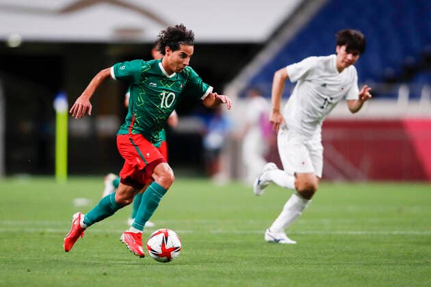 August 6, 2021, Saitama, Japan: DIEGO LAINEZ (10) of Mexico in action during the football men s bronze medal match between Mexico and Japan during the Tokyo 2020 Olympic Games, Olympische Spiele, Olympia, OS at the Saitama Stadium. Mexico defeats Japan 3-1. Saitama Japan - ZUMAm191 20210806_zap_m191_013 Copyright: xRodrigoxReyesxMarinx