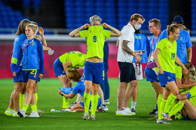 210806 Lina Hurtig of Sweden looks dejected after the womens football final during day 14 of the Tokyo 2020 Olympic Games on August 6, 2021 in Tokyo Photo Carl Sandin BILDBYRAN code CS DS0190 fotboll football soccer fotball olympic games olympics os ol olympiska spel olympiske leker tokyo2020 tokyo 2020 tokyo os tokyo ol bbeng sweden sweden canada canada final depp,  Copyright: CARLxSANDIN BB210806CS102