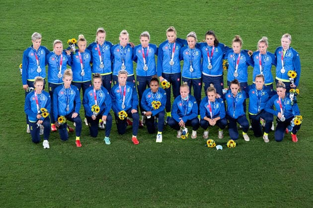 210807 Players of Sweden after the womens football final during day 14 of the Tokyo 2020 Olympic Games on August 6, 2021 in Tokyo Photo Joel Marklund BILDBYRAN kod JM DS0190 fotboll football soccer fotball olympic games olympics os ol olympiska spel olympiske leker tokyo2020 tokyo 2020 tokyo os tokyo ol bbeng sweden sweden canada canada final,  Copyright: JOELxMARKLUND BB210807JM014