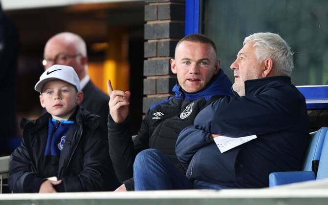 Mandatory Credit: Photo by Matt McNulty Jmp Shutterstock (9159397i) Wayne Rooney of Everton watches from a box with his son Kai and agent Paul Stretford Everton v Olympique Lyonnais, UK - 19 Oct 2017 EDITORIAL USE ONLY Everton v Olympique Lyonnais, UK - 19 Oct 2017 EDITORIAL USE ONLY  Copyright: xMattxMcNulty Jmp Shutterstockx 9159397i