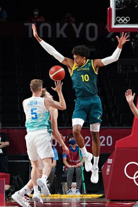 Australia guard Matisse Thybulle (10) jumps to block Slovenia shooting guard Jaka Blazic (11), during the Men s Basketball bronze medal game at the Tokyo Olympic Games, Olympische Spiele, Olympia, OS in Tokyo, Japan, on Saturday, August 7, 2021.  OLY20210807257 RICHARDxELLIS
